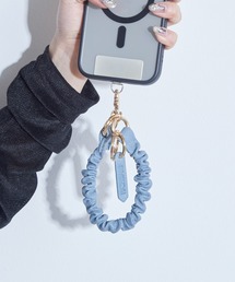 HASHIBAMI（ハシバミ）の「【HASHIBAMI】クシュクシュ レザーハンドストラップ（キーホルダー）」