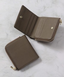 Blanc Pomme（ブランポム）の「本革 コンパクト 二つ折り財布（財布）」