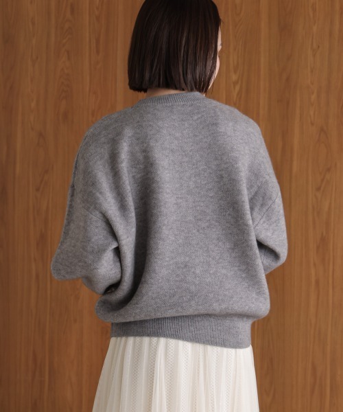 Bou Jeloud（ブージュルード）の「チュール刺繍ロゴニット（ニット/セーター・レディース・ベージュ/イエロー/グレー・FREE）」の9枚目の写真