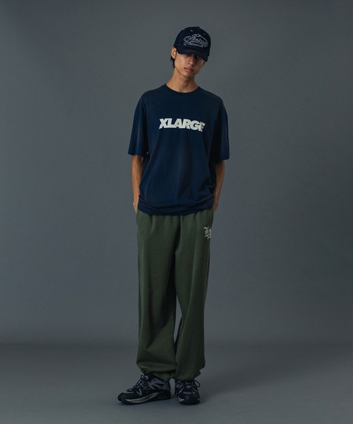 XLARGE(エクストララージ)の「OLD ENGLISH SWEAT PANTS(スウェットパンツ・メンズ・ブラック/オリーブ/アッシュ/ネイビー・S/M/L/XL)」の18枚目の写真