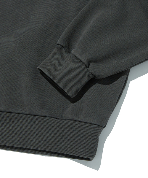 suade（スエード）の「CUT OFF CREWNECK [PIGMENT BLACK]（スウェット・レディース・その他・MEDIUM/X-LARGE）」の5枚目の写真