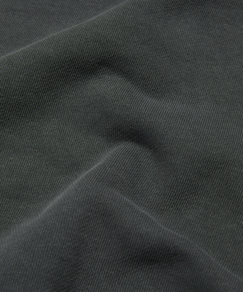 suade（スエード）の「CUT OFF CREWNECK [PIGMENT BLACK]（スウェット・レディース・その他・MEDIUM/X-LARGE）」の6枚目の写真