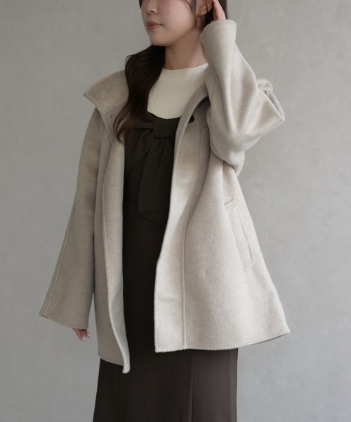 31 Sons de mode（トランテアン　ソン　ドゥ　モード）の「スタンドカラーショートコート（チェスターコート・レディース・グレー/アイボリー・ﾌﾘ-）」の3枚目の写真