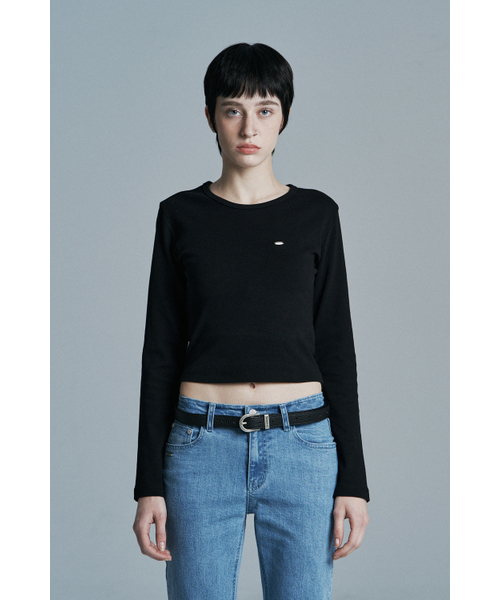 SYNERJYN(シナジン)の「ROUND CROP LONG SLEEVE BLACK(Tシャツ/カットソー・レディース・その他・ONE SIZE)」の1枚目の写真