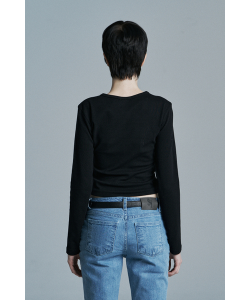 SYNERJYN(シナジン)の「ROUND CROP LONG SLEEVE BLACK(Tシャツ/カットソー・レディース・その他・ONE SIZE)」の3枚目の写真
