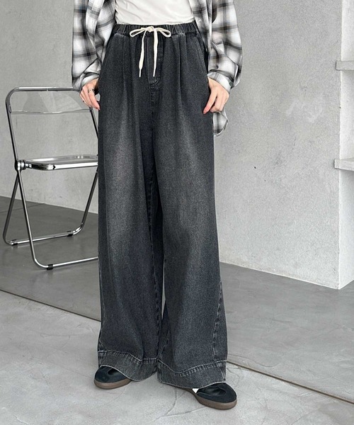 GeeRA（ジーラ）の「美脚見えイージーワイドデニムパンツ（デニムパンツ・レディース・ストライプ/ブラック/サックスブルー・XX-LARGE/X-LARGE/LARGE/MEDIUM/SMALL）」の4枚目の写真