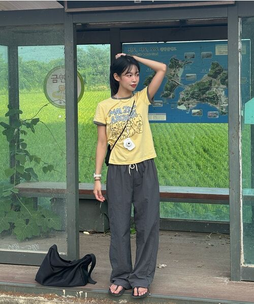 WaiKei(ワイケイ)の「マルチーズアーカイブライングラフィックリンガー半袖Tシャツアイボリー(Tシャツ/カットソー・レディース・その他・2/1/0)」の9枚目の写真