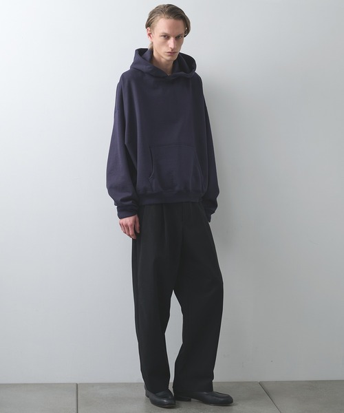 markaware（マーカウェア）の「【markaware/marka】オーガニックコットンヘビー吊裏毛 / ヒュージショートパーカー（パーカー・メンズ・グレー/ネイビー/パープル・1/2）」の10枚目の写真