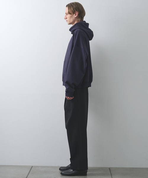 markaware（マーカウェア）の「【markaware/marka】オーガニックコットンヘビー吊裏毛 / ヒュージショートパーカー（パーカー・メンズ・グレー/ネイビー/パープル・1/2）」の11枚目の写真