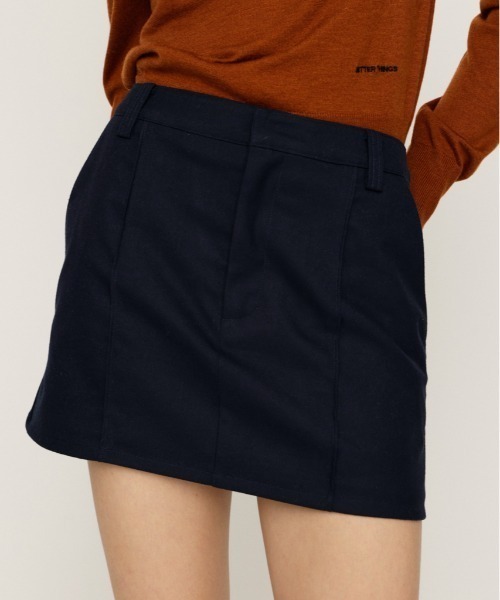 SLY（スライ）の「SKIRT LIKE S/PT スカートライク ショートパンツ 春服（スラックス・レディース・チャコールグレー/ネイビー・0/1）」の2枚目の写真