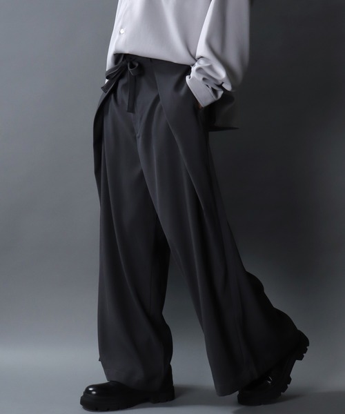 SITRY（シトリー）の「Gabardine Drape Wide Skirt Pants/ギャバジン ドレープ スカートパンツ ワイドパンツ スラックス 袴パンツ レディース メンズ（スラックス・メンズ・チャコール/アイボリー/ブラック・L/M）」の17枚目の写真