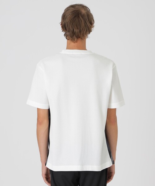 BLACK LABEL CRESTBRIDGE(ブラックレーベル・クレストブリッジ)の「【一部店舗限定】テクスチャータックサイドチェックTシャツ(Tシャツ/カットソー・メンズ・グレー系その他/ブラック/オフホワイト・M/L/XL)」の6枚目の写真