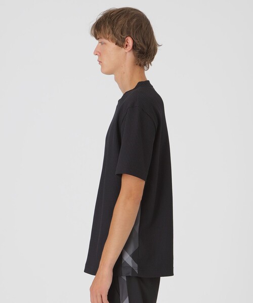 BLACK LABEL CRESTBRIDGE(ブラックレーベル・クレストブリッジ)の「【一部店舗限定】テクスチャータックサイドチェックTシャツ(Tシャツ/カットソー・メンズ・グレー系その他/ブラック/オフホワイト・M/L/XL)」の17枚目の写真