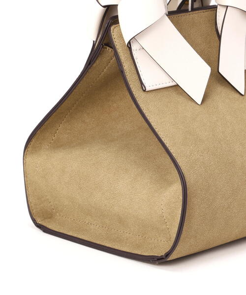 NATURAL BEAUTY BASIC（ナチュラルビューティーベーシック）の「◇リボンハンドルトートバッグ（トートバッグ・レディース・ホワイト系その他/ベージュ系その他/ブラック・ﾌﾘ-）」の7枚目の写真