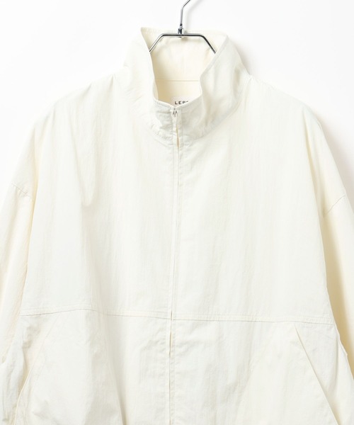 LEPSIM(レプシィム)の「WZIPギャザーブルゾン 634190(ブルゾン・レディース・ブラック/グリーン系その他/アイボリー・FREE)」の10枚目の写真