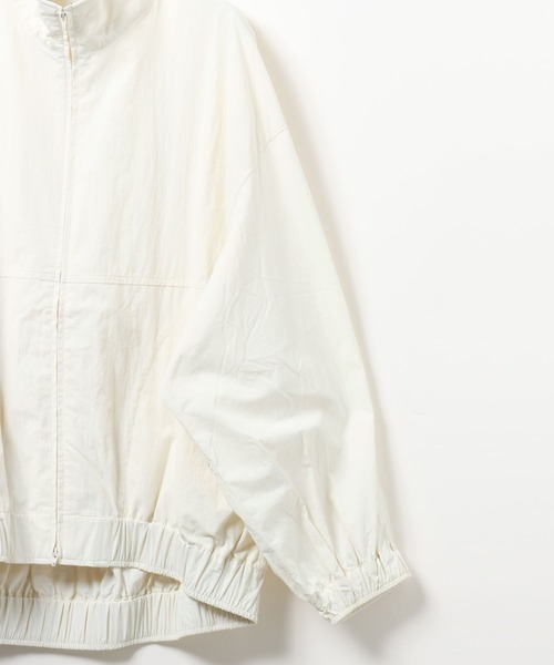 LEPSIM(レプシィム)の「WZIPギャザーブルゾン 634190(ブルゾン・レディース・ブラック/グリーン系その他/アイボリー・FREE)」の11枚目の写真