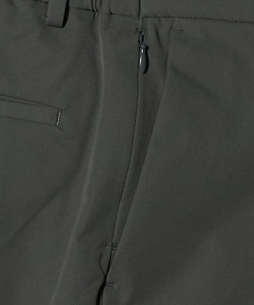 UNITED ARROWS(ユナイテッドアローズ)の「ダブルクロス ノープリーツ パンツ UA COZY ウォッシャブル 2WAYストレッチ はっ水(スラックス・メンズ・ブラック/オリーブ・S/M/L/XL/XXL)」の15枚目の写真