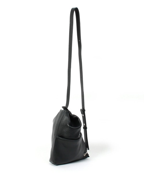 Beau're(ヴュレ)の「【BEAURE】カウレザー 3WAY ショルダー B-25325(ショルダーバッグ・レディース・ブラック/シルバー・FREE)」の12枚目の写真