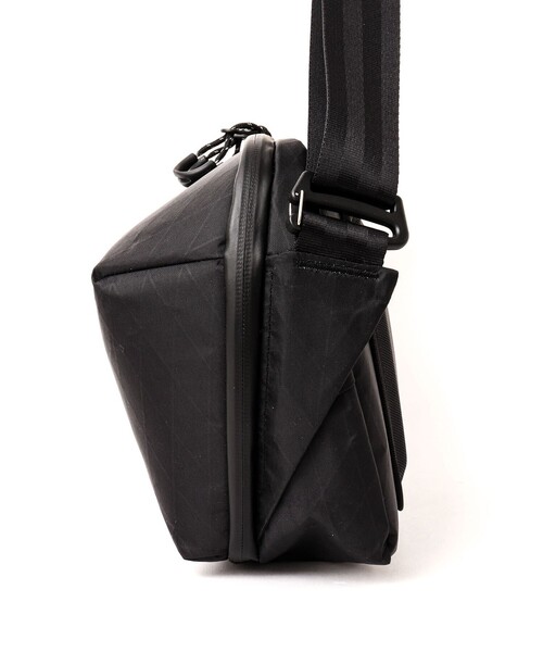 beruf baggage(ベルーフバゲッジ)の「【beruf baggage】《X-PAC(R)》スリングパック URBAN EXPLORER 6.0(brf-GR21)(ショルダーバッグ・メンズ・ブラック・FREE)」の5枚目の写真