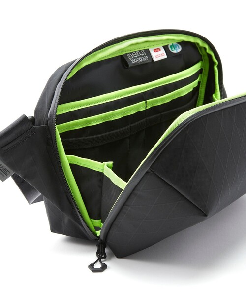 beruf baggage(ベルーフバゲッジ)の「【beruf baggage】《X-PAC(R)》スリングパック URBAN EXPLORER 6.0(brf-GR21)(ショルダーバッグ・メンズ・ブラック・FREE)」の11枚目の写真