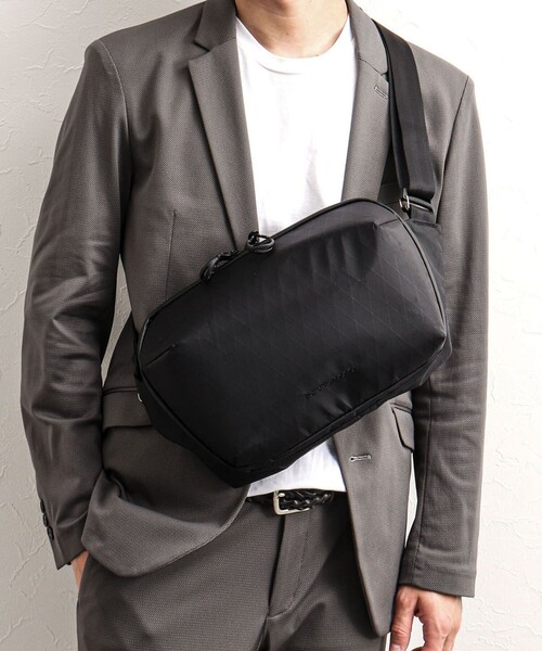beruf baggage(ベルーフバゲッジ)の「【beruf baggage】《X-PAC(R)》スリングパック URBAN EXPLORER 6.0(brf-GR21)(ショルダーバッグ・メンズ・ブラック・FREE)」の17枚目の写真