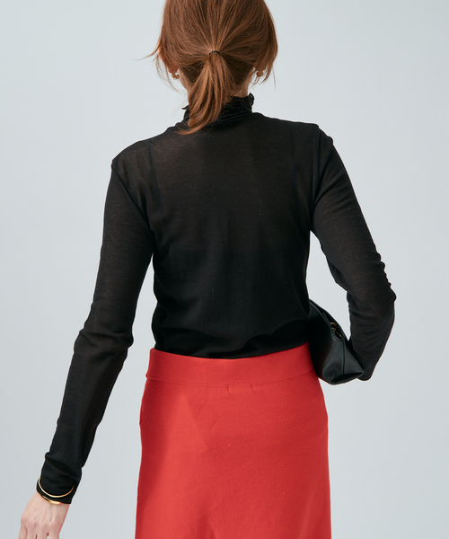 VERMEIL par iena(ヴェルメイユパーイエナ)の「シアーフライス タートルネックプルオーバー(Tシャツ/カットソー・レディース・ブラック/ピンク系その他/ホワイト・FREE)」の10枚目の写真