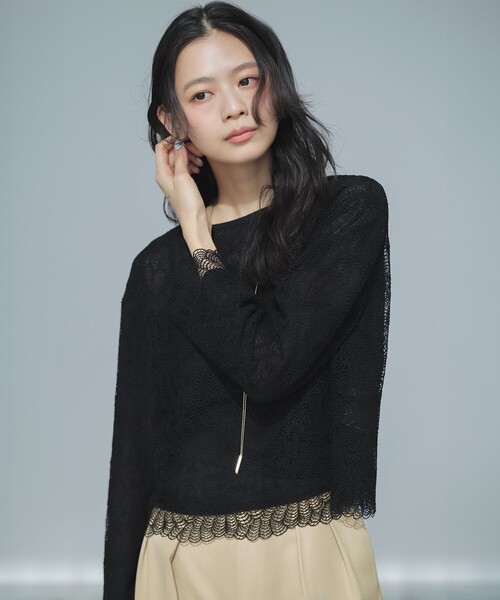 23区 S(ニジュウサンクチイサイサイズ)の「ラッセルレース 2WAY ニット(ニット/セーター・レディース・アイボリー系/ブラック系・32)」の2枚目の写真