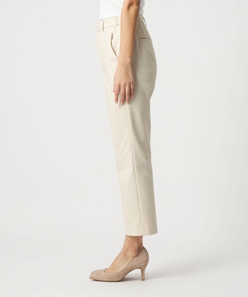 A DAY IN THE LIFE UNITED ARROWS(アデイインザライフユナイテッドアローズ)の「ダブルニット テーパードパンツ ‐セットアップ対応・ウォッシャブル‐<A DAY IN THE LIFE>(スラックス・レディース・ブラック/ネイビー/オフホワイト・38/40/36)」の11枚目の写真