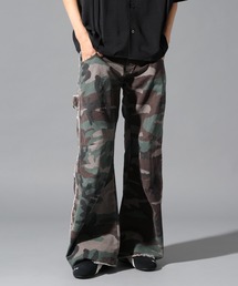 LAND MUSEUM | LAND MUSEUM／カモフリンジバギーパンツ(その他パンツ)