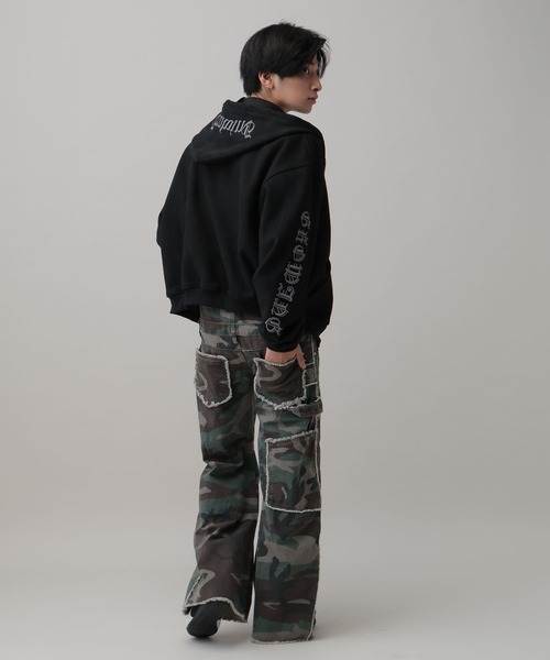 LAND MUSEUM（ランドミュージアム）の「LAND MUSEUM／カモフリンジバギーパンツ（その他パンツ・メンズ・カーキ・LARGE/MEDIUM）」の12枚目の写真