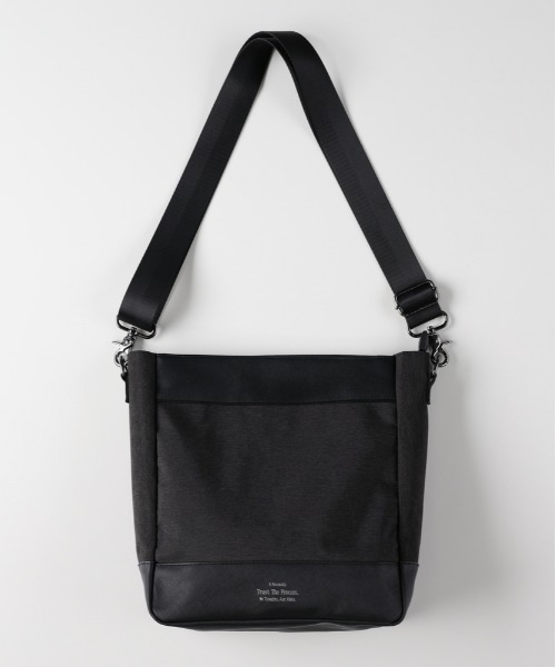 BACK NUMBER(バックナンバー)の「BACK NUMBER(バックナンバー)【メンズ】杢調ポリコンビスクエアショルダーバッグ(ショルダーバッグ・メンズ・ブラック/グレー・ONE SIZE)」の1枚目の写真