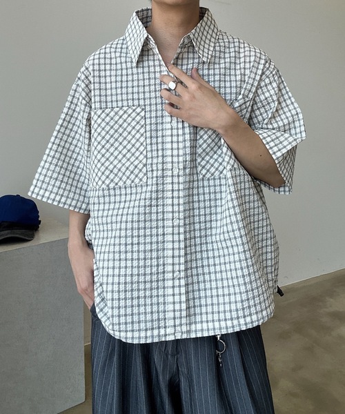 UNDERSTATEMENTs(アンダーステイトメント)の「【ユニセックス】チェック&ストライプシアサッカーシャツ/ドローコード付き(シャツ/ブラウス・メンズ・ピンク/ブラック/ホワイト系その他/ホワイト/ブルー/ネイビー・LARGE/MEDIUM)」の14枚目の写真