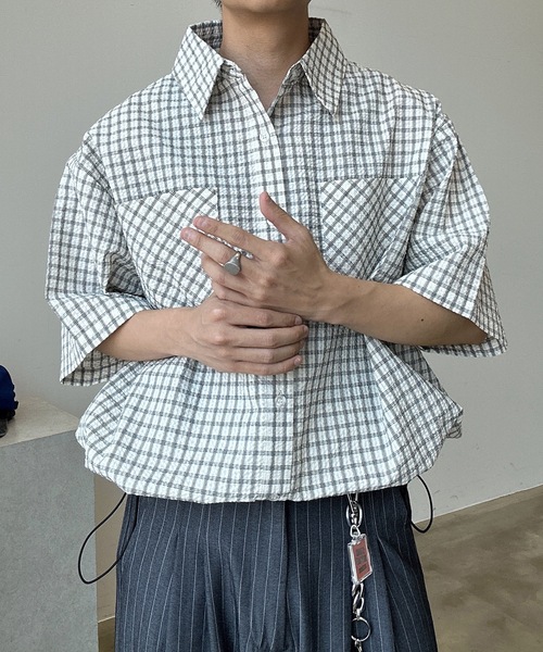 UNDERSTATEMENTs(アンダーステイトメント)の「【ユニセックス】チェック&ストライプシアサッカーシャツ/ドローコード付き(シャツ/ブラウス・メンズ・ピンク/ブラック/ホワイト系その他/ホワイト/ブルー/ネイビー・LARGE/MEDIUM)」の18枚目の写真