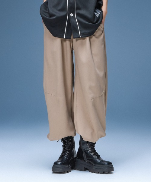 X-girl（エックスガール）の「BARREL LEG SLACKS（スラックス・レディース・ブラック/ベージュ・S/M）」の2枚目の写真