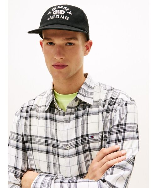 tommy jeans（トミー ジーンズ）の「ワールドジムグラフィックキャップ（キャップ・メンズ・ベージュ/グリーン/ブラック・FREE）」の9枚目の写真