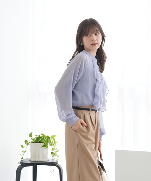 ASTORIA ODIER(アストリアオディール)の「ラッフルフリルブラウス(シャツ/ブラウス・レディース・ホワイト/ホワイト×ブラック/ブラック/グレイッシュブルー・MEDIUM)」の8枚目の写真