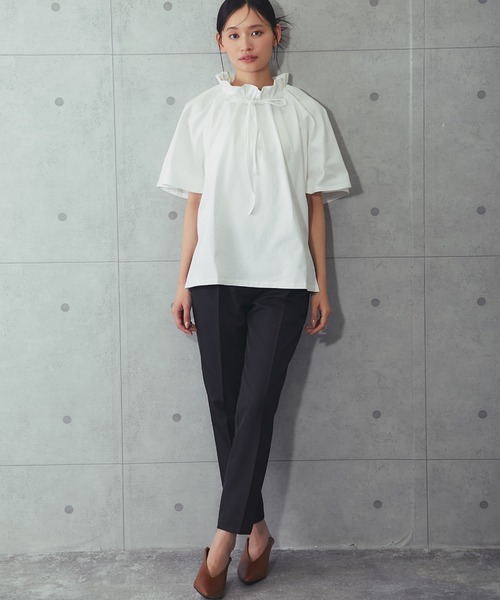 SMILE ORCHID(スマイルオーキッド)の「綿100%2WAYフリルネックtシャツ(Tシャツ/カットソー・レディース・ブラック/ホワイト・FREE)」の10枚目の写真