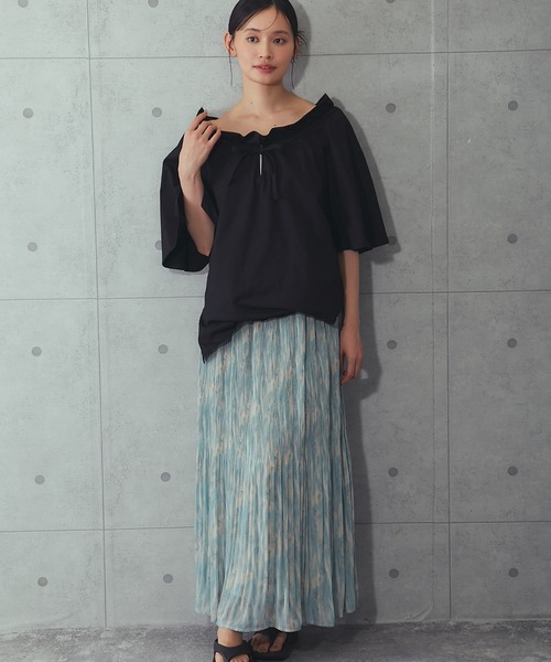 SMILE ORCHID(スマイルオーキッド)の「綿100%2WAYフリルネックtシャツ(Tシャツ/カットソー・レディース・ブラック/ホワイト・FREE)」の22枚目の写真