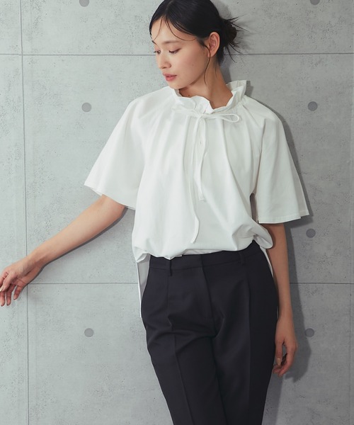 SMILE ORCHID(スマイルオーキッド)の「綿100%2WAYフリルネックtシャツ(Tシャツ/カットソー・レディース・ブラック/ホワイト・FREE)」の12枚目の写真