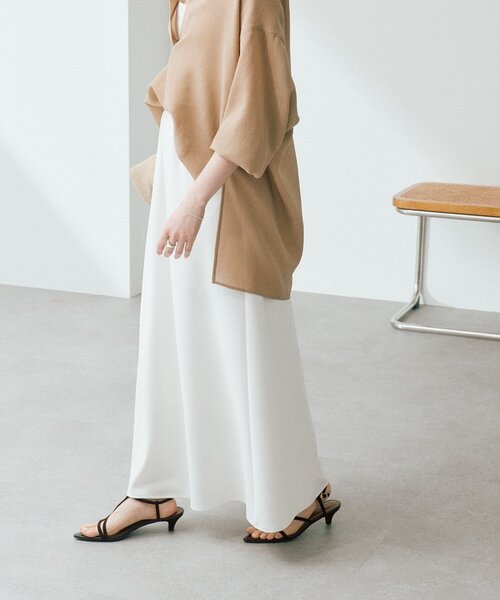 RIVE DROITE(リヴドロワ)の「【セットアップ着用可能/接触冷感】ドレーピーカットバイヤススカート(スカート・レディース・チャコールグレー/オフホワイト/ブラウン・38/36)」の6枚目の写真