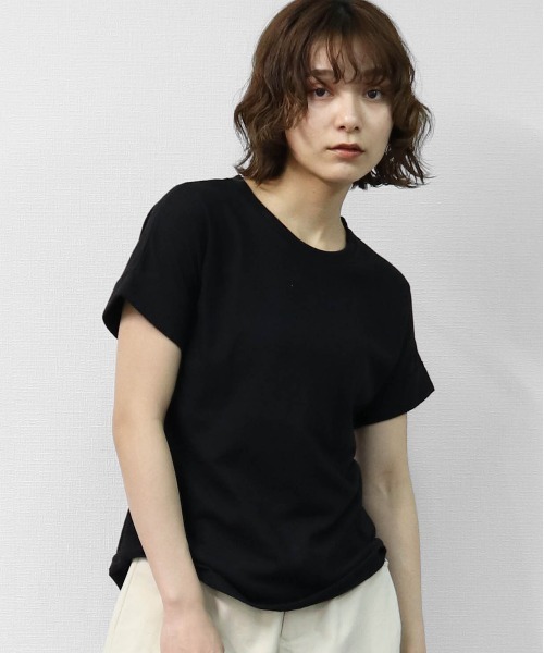 THE CELL.(ザセルドット)の「綿スラブ 袖ロールUP Tシャツ COTTON SLUB ROLL-UP T-SHIRT(Tシャツ/カットソー・レディース・ブラック/オフホワイト/ピンク・FREE)」の3枚目の写真