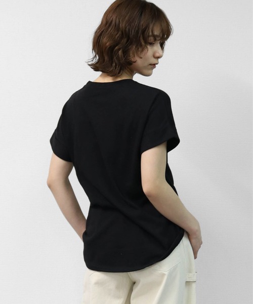 THE CELL.(ザセルドット)の「綿スラブ 袖ロールUP Tシャツ COTTON SLUB ROLL-UP T-SHIRT(Tシャツ/カットソー・レディース・ブラック/オフホワイト/ピンク・FREE)」の21枚目の写真