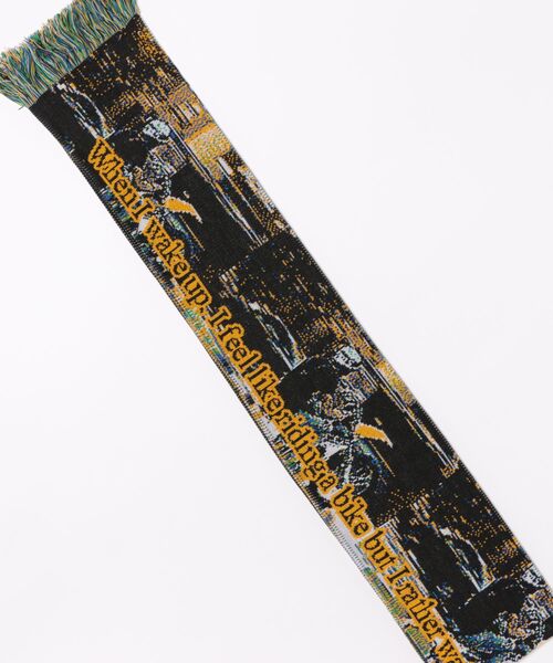 MONTMARTRE NEW YORK(モンマルトルニューヨーク)の「Rider Scarf S-61(マフラー・レディース・マルチ・ONE SIZE)」の3枚目の写真