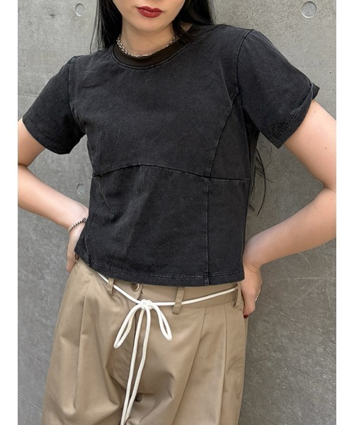ELCHELE（エルチェレ）の「PIGMENT CROPPED TEE（Tシャツ/カットソー・レディース・コーラル/スミクロ/ブラウン/オフホワイト・FREE）」の2枚目の写真