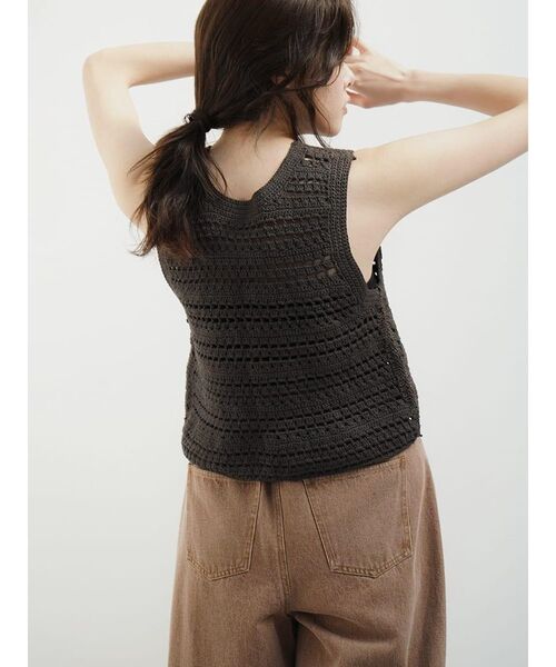 FIKA.（フィーカ）の「Craft knit gilet（ベスト・レディース・ベージュ/チャコール・MEDIUM）」の14枚目の写真