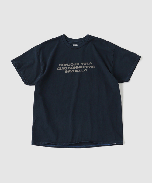 SAYHELLO(セイハロー)の「SAYHELLO / セイハロー Pigment Konnichiwa Tee(Tシャツ/カットソー・メンズ・レッド系その他/ライトブルー・LARGE)」の1枚目の写真