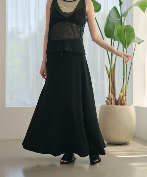 LAULEN(ローレン)の「smooth flare minimal long skirt /スムースフレアミニマルロングスカート(スカート・レディース・ブラック/グレー・S/M)」の3枚目の写真