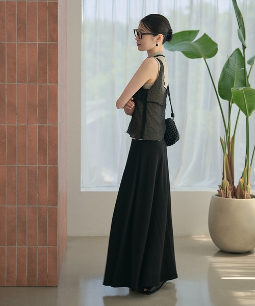 LAULEN(ローレン)の「smooth flare minimal long skirt /スムースフレアミニマルロングスカート(スカート・レディース・ブラック/グレー・S/M)」の9枚目の写真