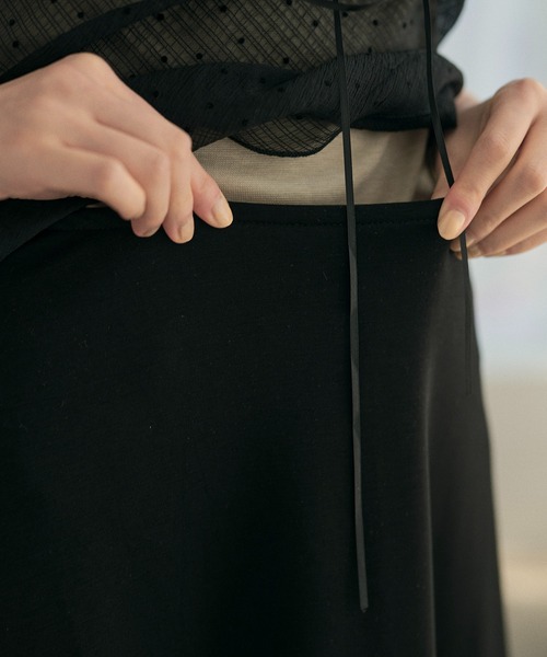 LAULEN(ローレン)の「smooth flare minimal long skirt /スムースフレアミニマルロングスカート(スカート・レディース・ブラック/グレー・S/M)」の16枚目の写真
