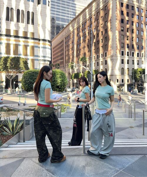 DAUSPICE（ディーオスピス）の「(DUC) BB Waist Low-Rise Sweatpants Gray（スウェットパンツ・レディース・ライトグレー・MEDIUM/LARGE）」の2枚目の写真